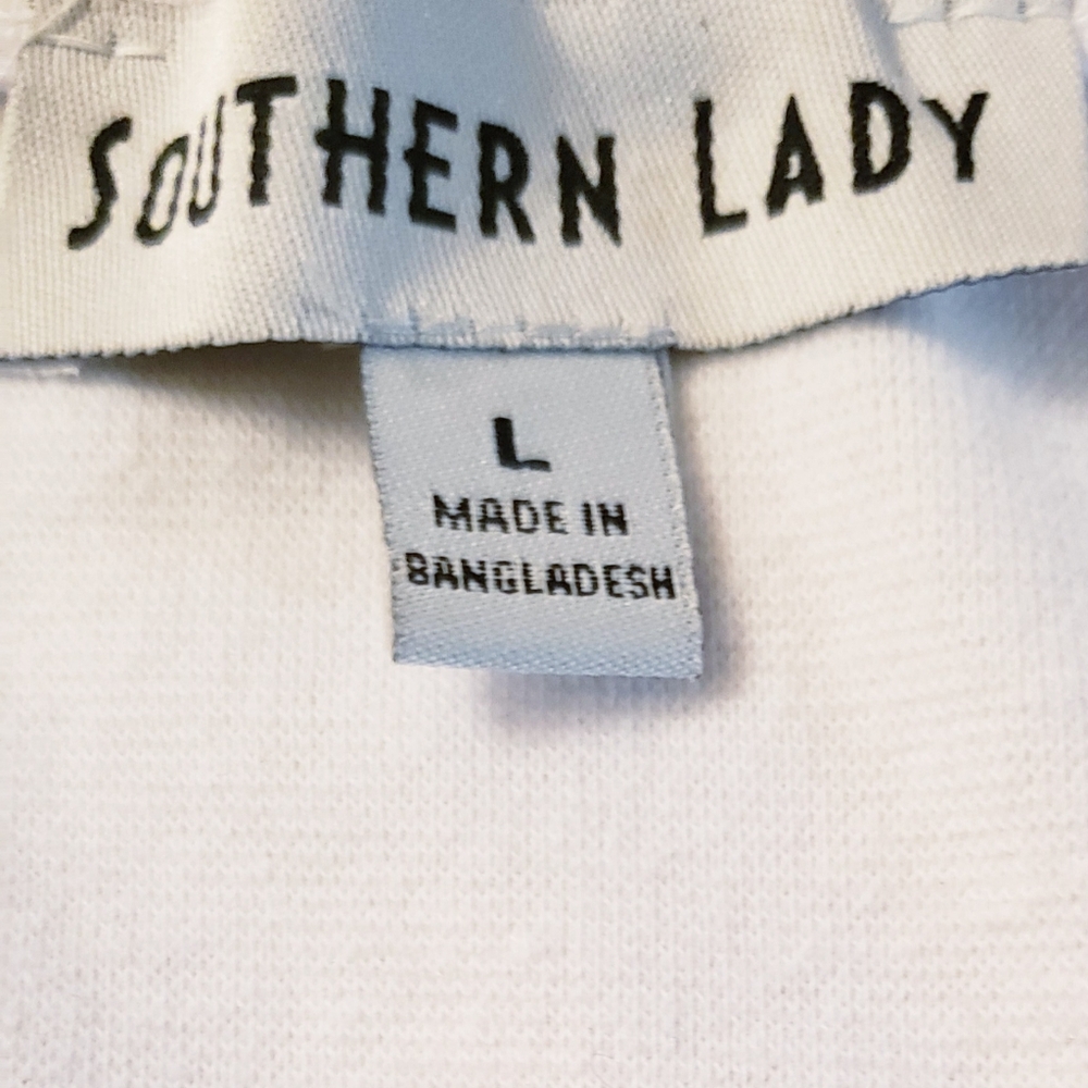 Southern Lady Short Sleeve Tee - Picture 2 of 3